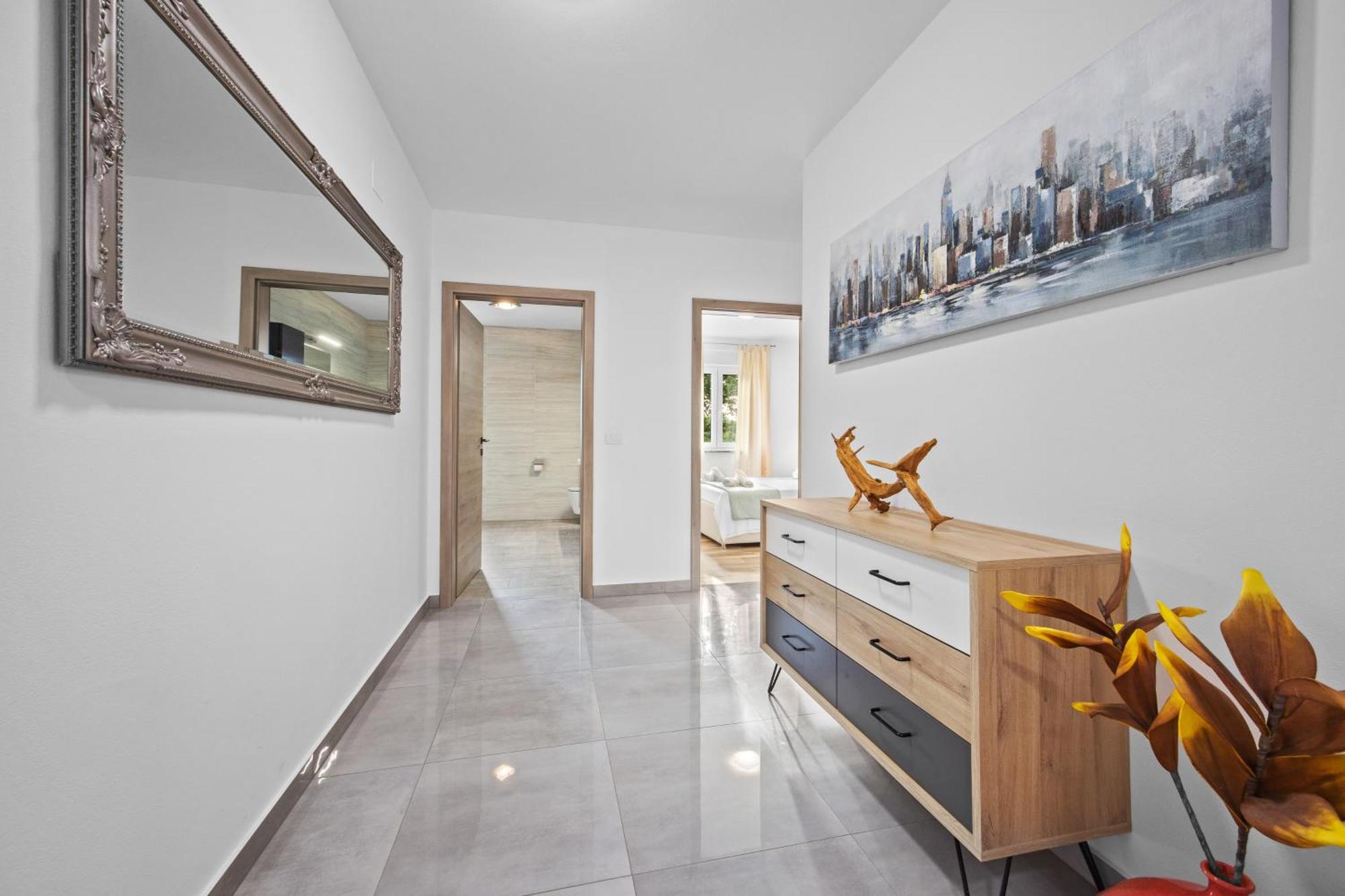 Special Offer! New Luxury Apartment With Pool, Fitness, Outdoor Bar&Grill Buje Eksteriør bilde
